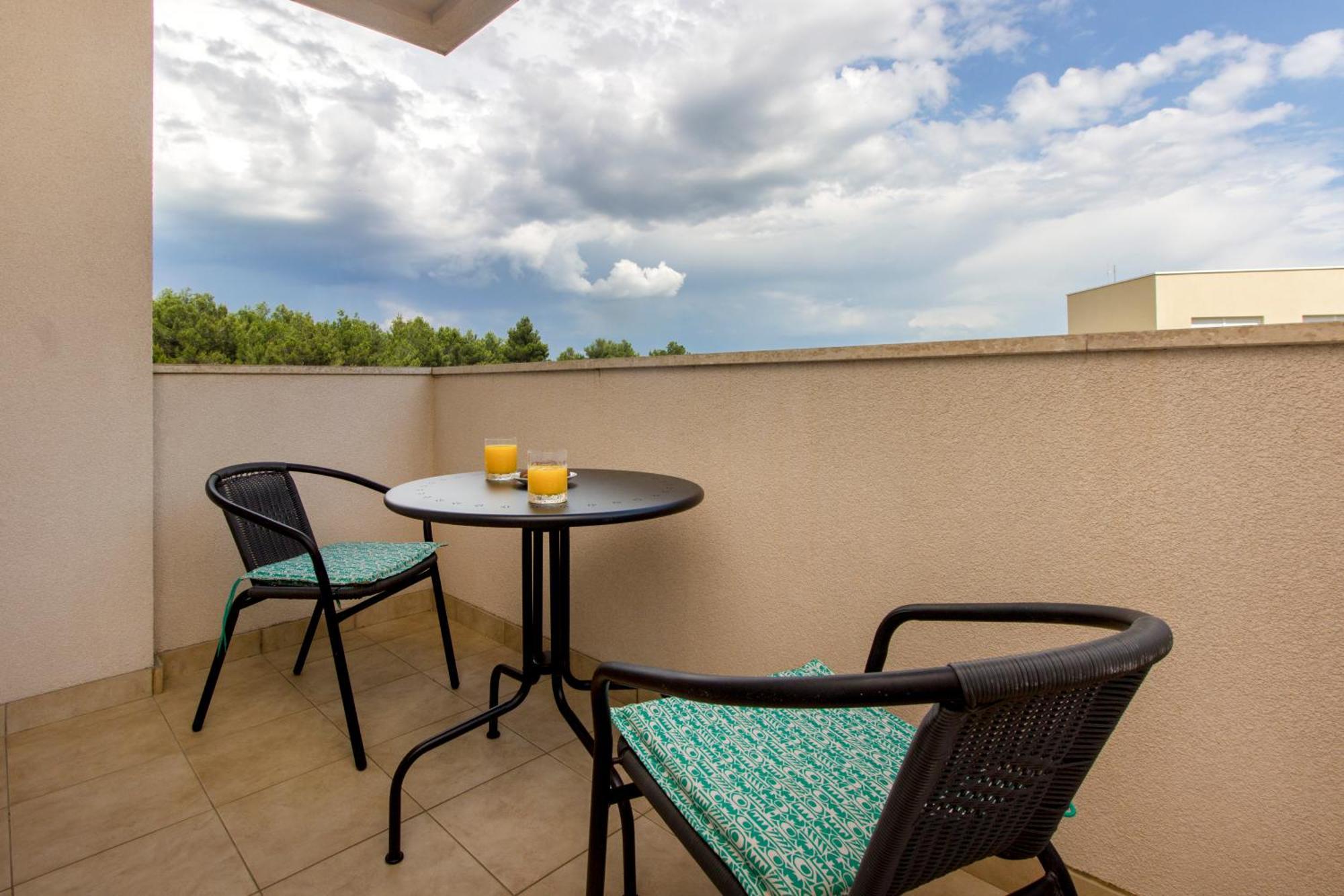 Apartmani Gnjidic Срима Экстерьер фото